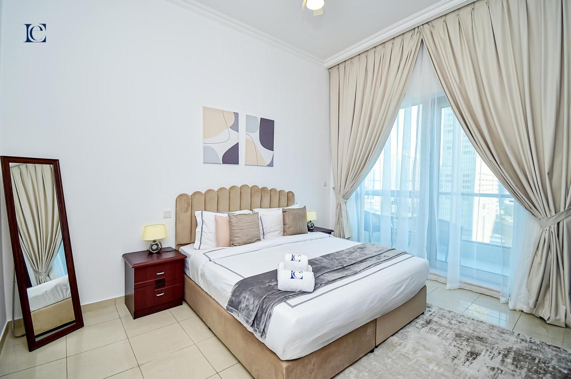 Luxury Escapes - 1Br Home With Stunning Marina View - Bay Central Marina Dubai Buitenkant foto
